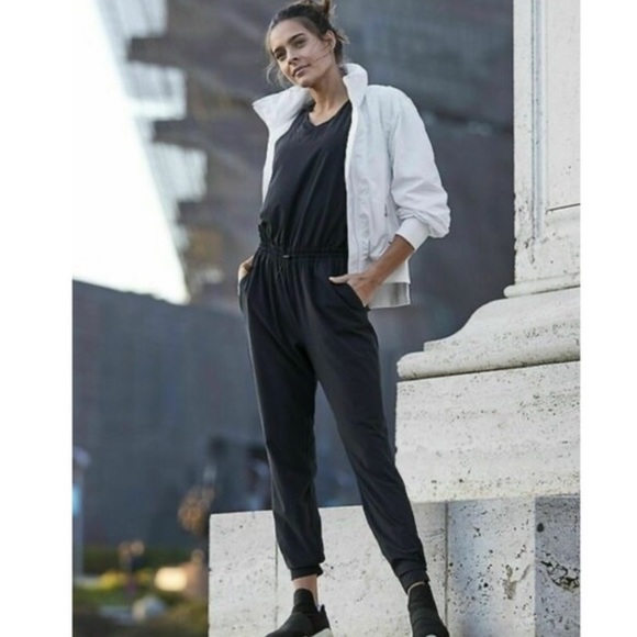 Athleta Black Hillside Jumpsuit Romper Sleeveless size 16 - Picture 6 of 12